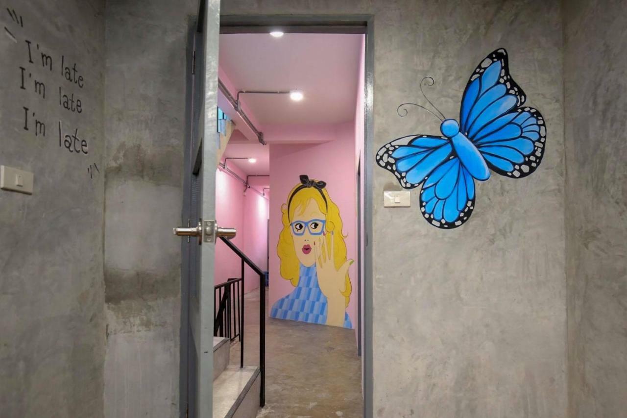The April 24 Home バンコク都 エクステリア 写真